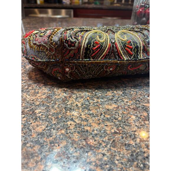 Vintage Style Beaded Bag w Metal Frame Top Handles and Chain - Picture 10 of 11